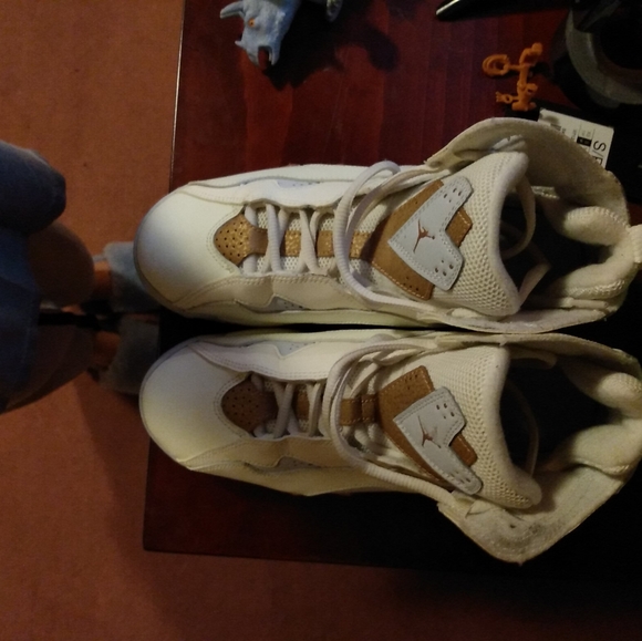 Limited Edition Jordans - Picture 4 of 6